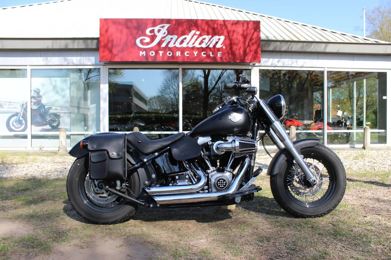 Harley-Davidson Softail Slim Schwarz - 1
