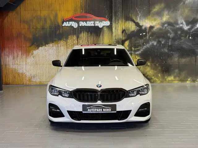 BMW 3 Series view 2