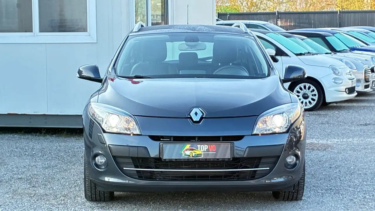 Renault Megane Grandtour — photo 2