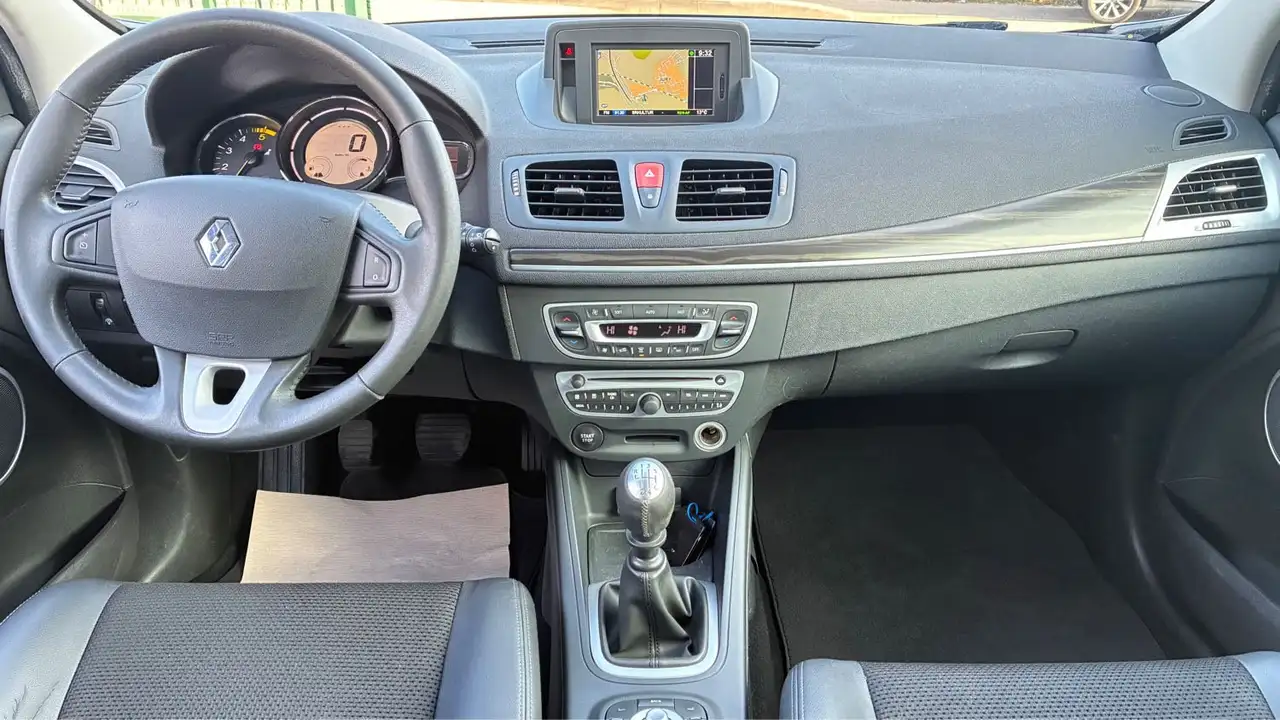 Renault Megane Grandtour — photo 11