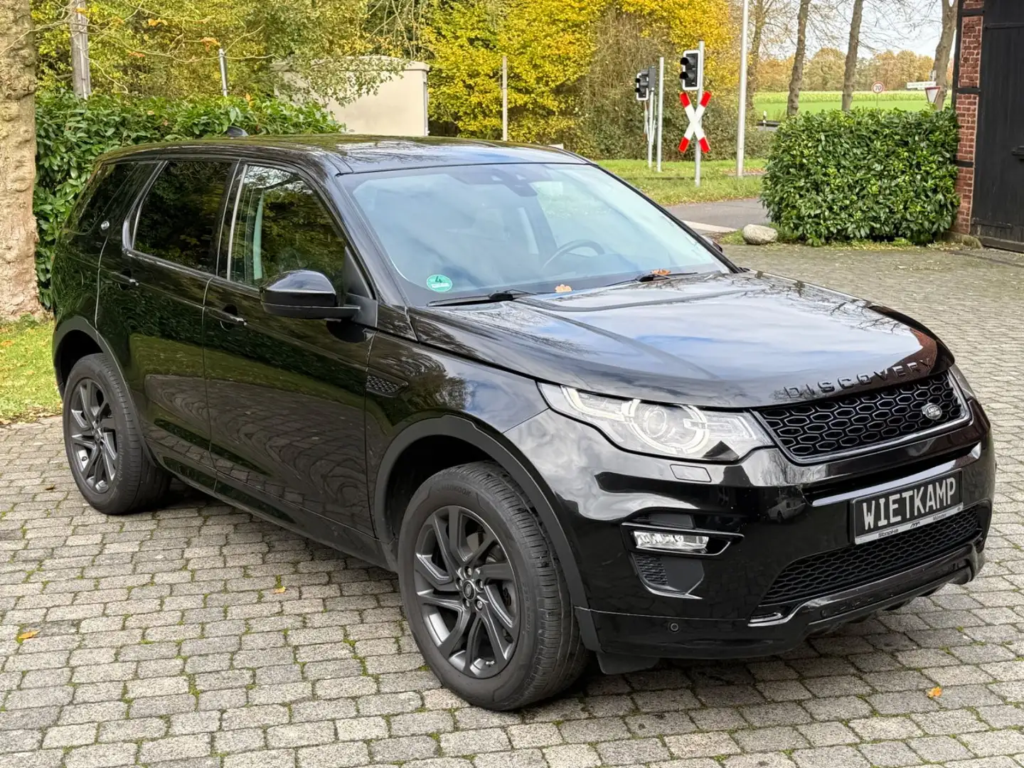 Land Rover Discovery Sport SE AWD Schwarz - 2