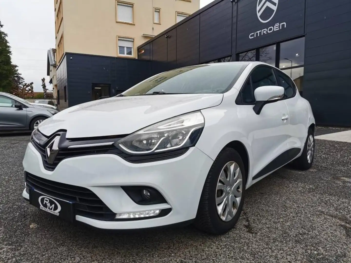 Renault Clio 1.5 dCi 75ch energy Air MédiaNav Weiß - 1