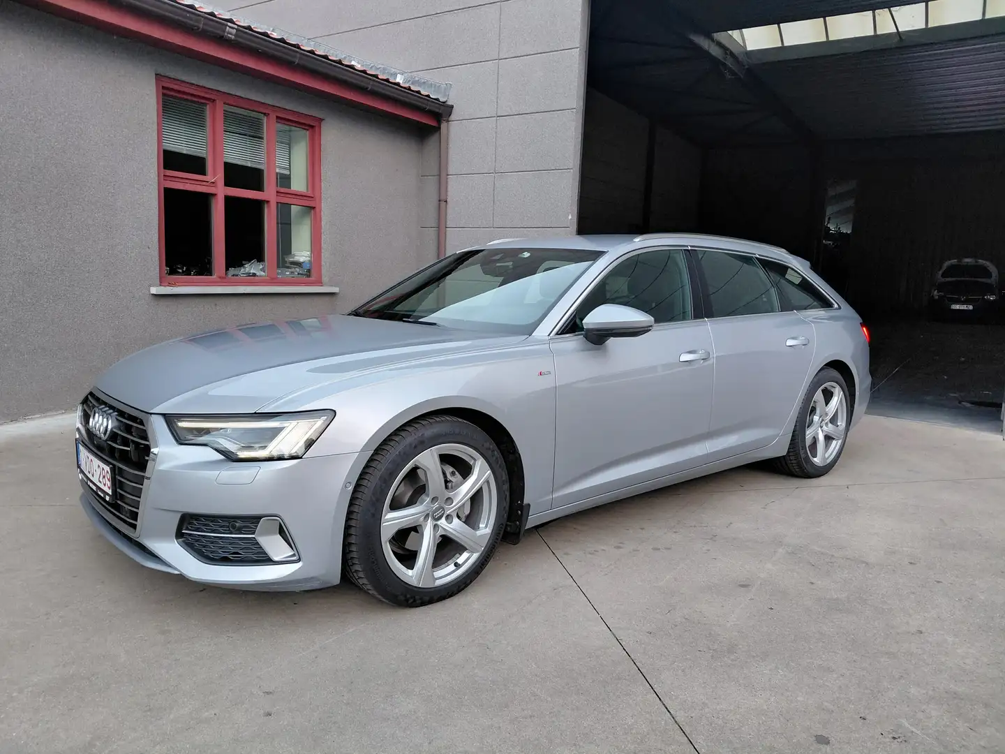 Audi A6 A6 Avant 40 TDI quattro 2 X S line 204 pk matrix Zilver - 1