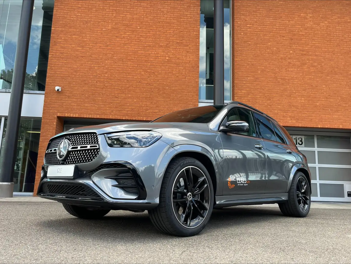 Mercedes-Benz GLE 300 GLE d 4MATIC AMG Line Levering eind 08/25 - 1