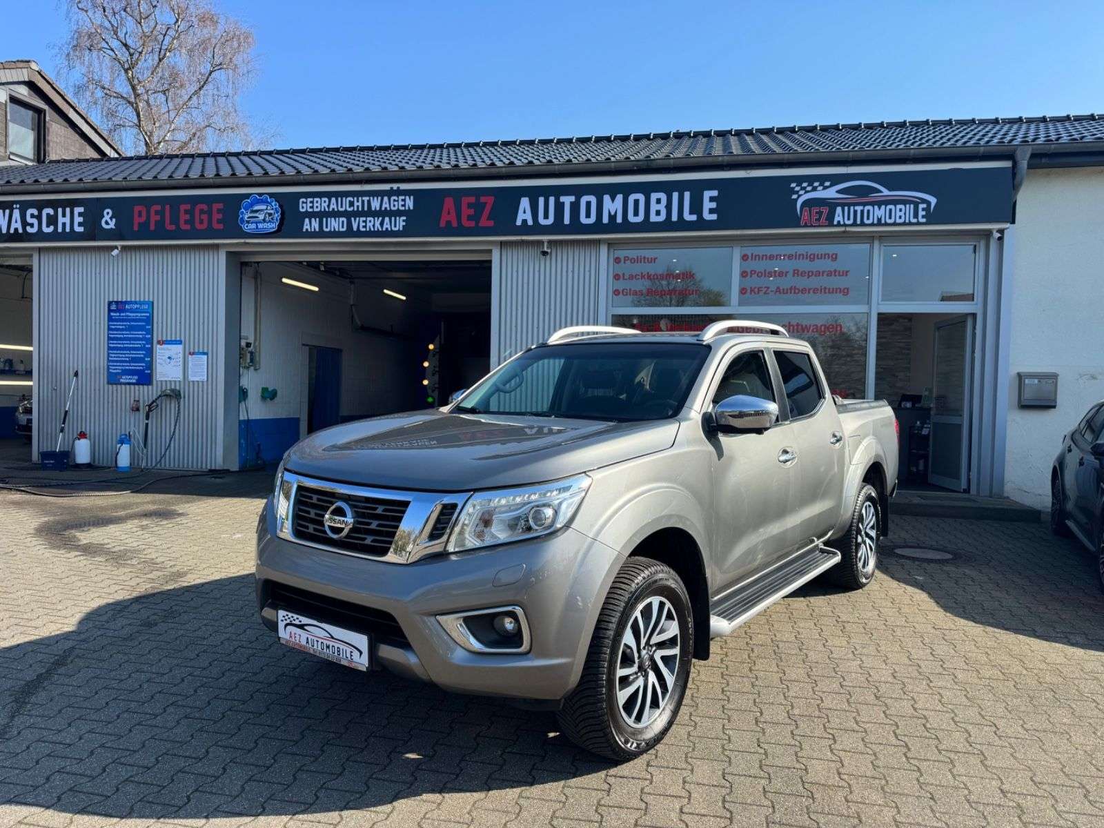 Second hand Nissan Navara 2.3