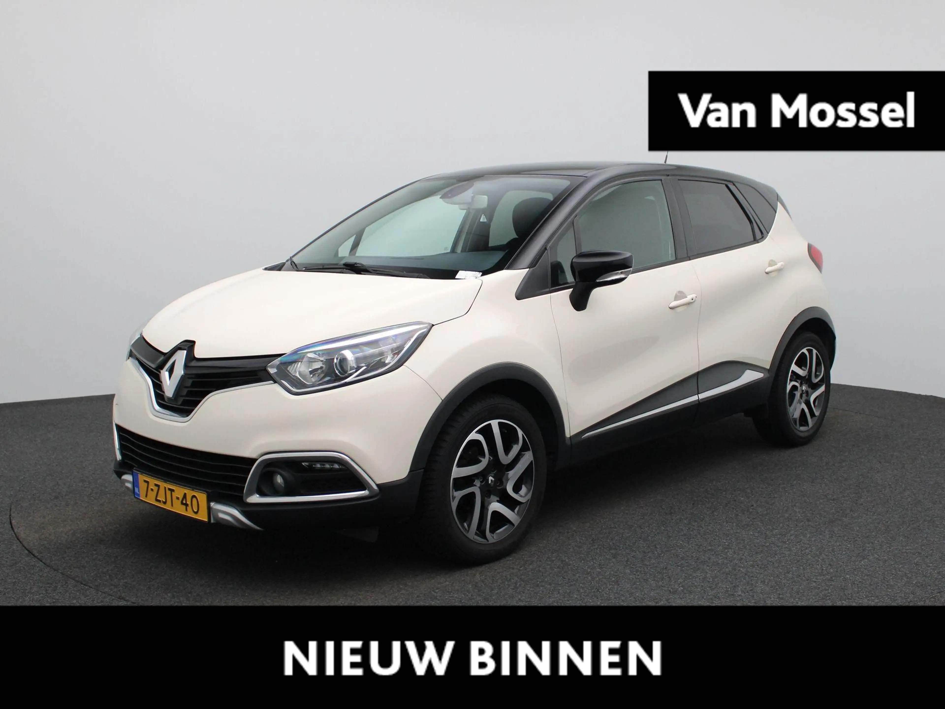 Renault Captur 0.9 TCe Helly Hansen | Climate Control | Achteruit