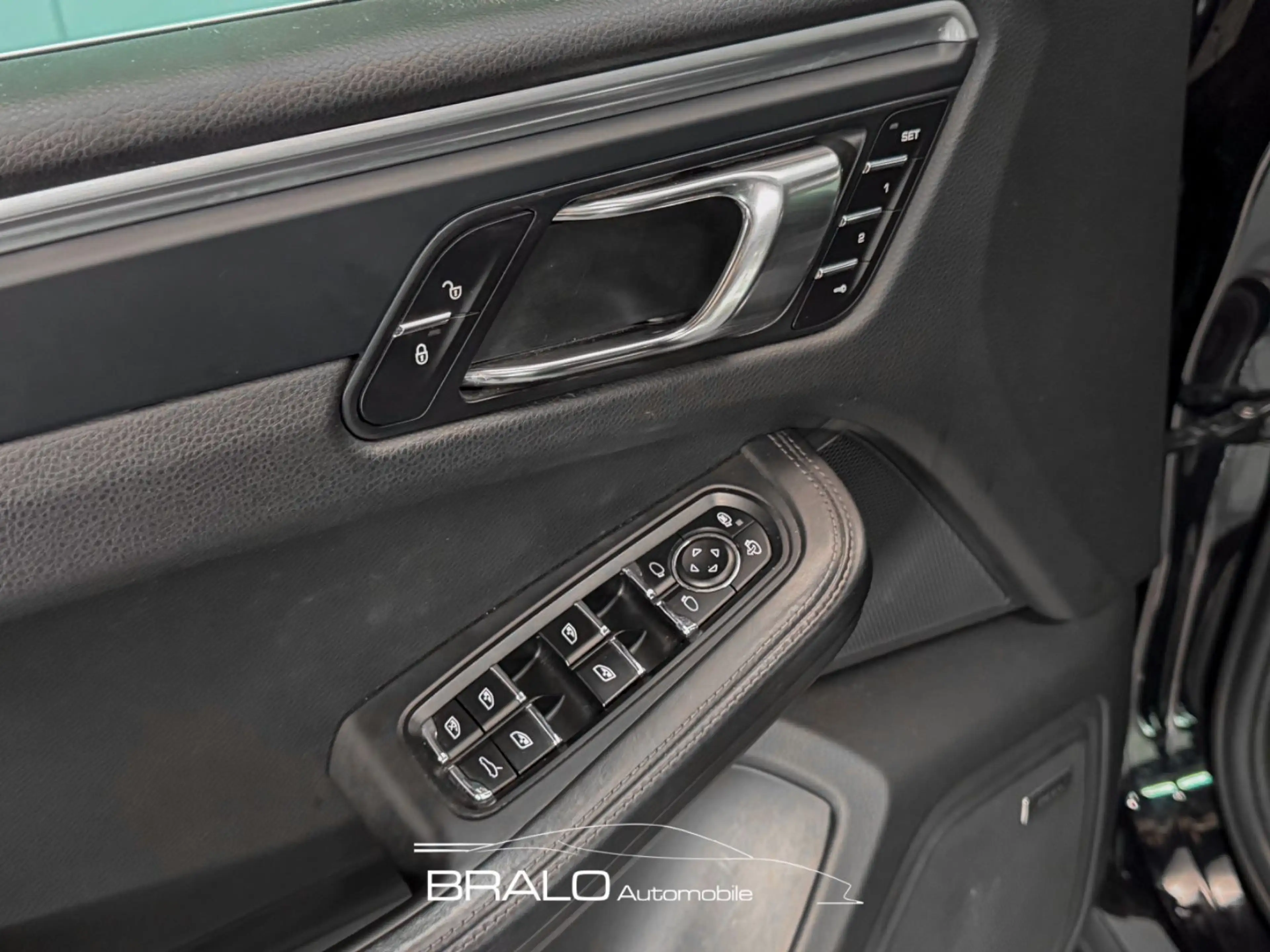 Porsche Macan 2.Hd, Vollausstattung, Scheckheft — photo 12