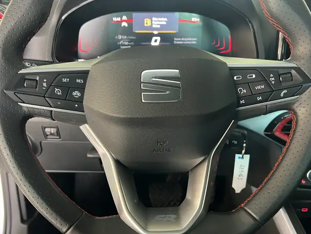 Seat Arona view 8