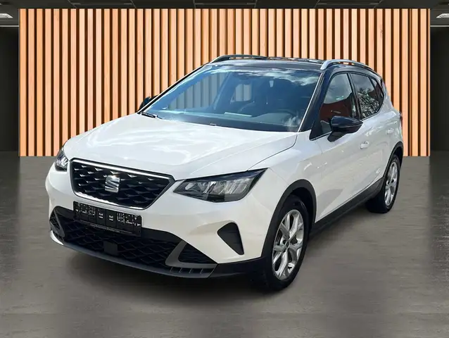 Seat Arona view 2