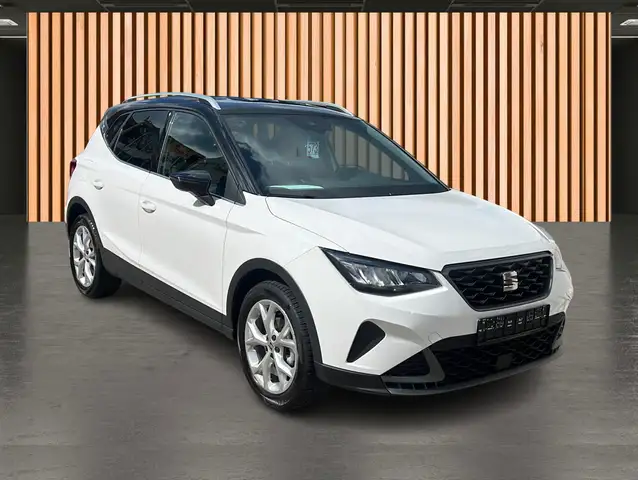 Seat Arona view 19