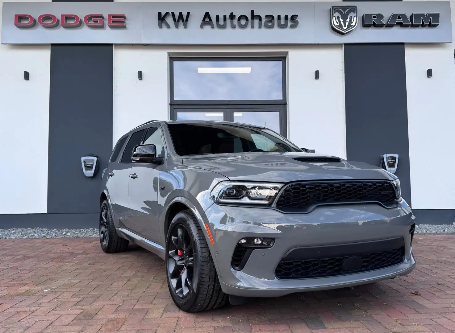 Dodge Durango 6.4L V8 SRT AUT Gris - 2