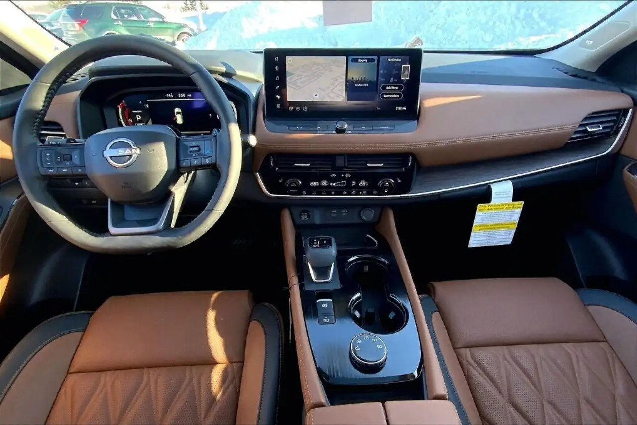 Nissan Rogue снимка Nissan Rogue