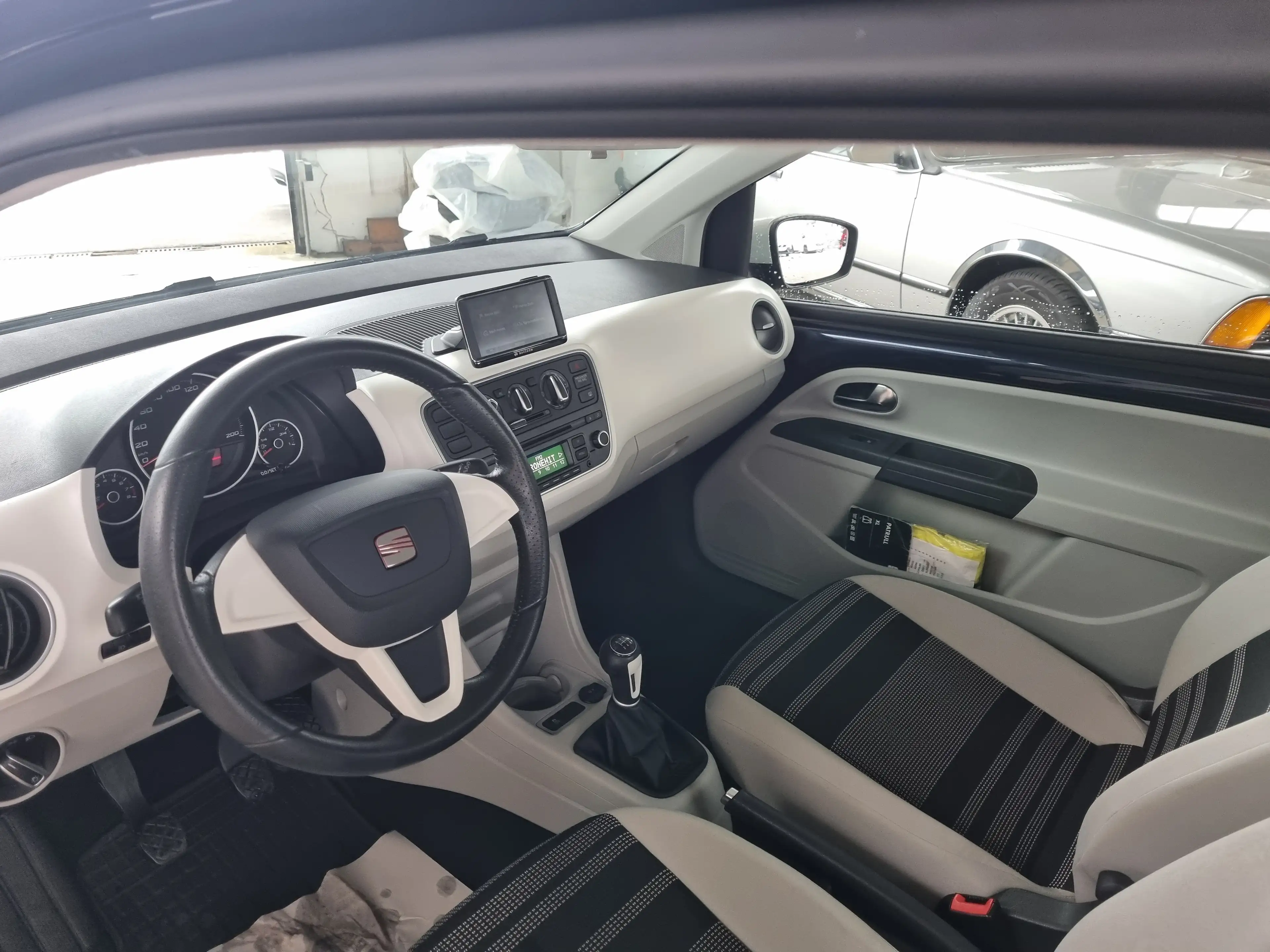 SEAT Mii 1,0 Style - Topzustand! — photo 10