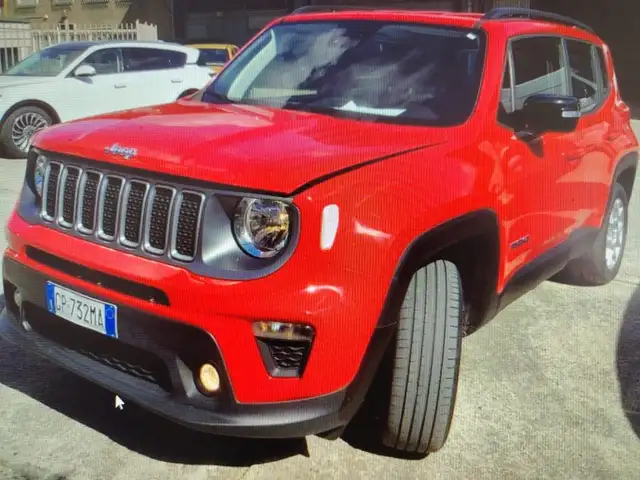 Jeep Renegade view 2