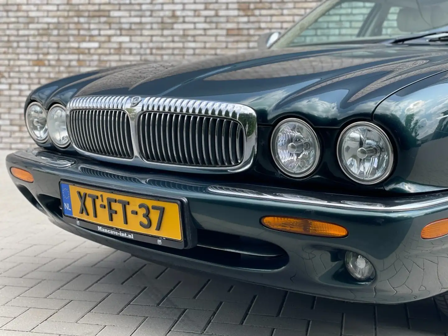 Daimler Super V8 Supercharged V8 4.0 Liter Sedan RDW/Automaat/363 P Grün - 2