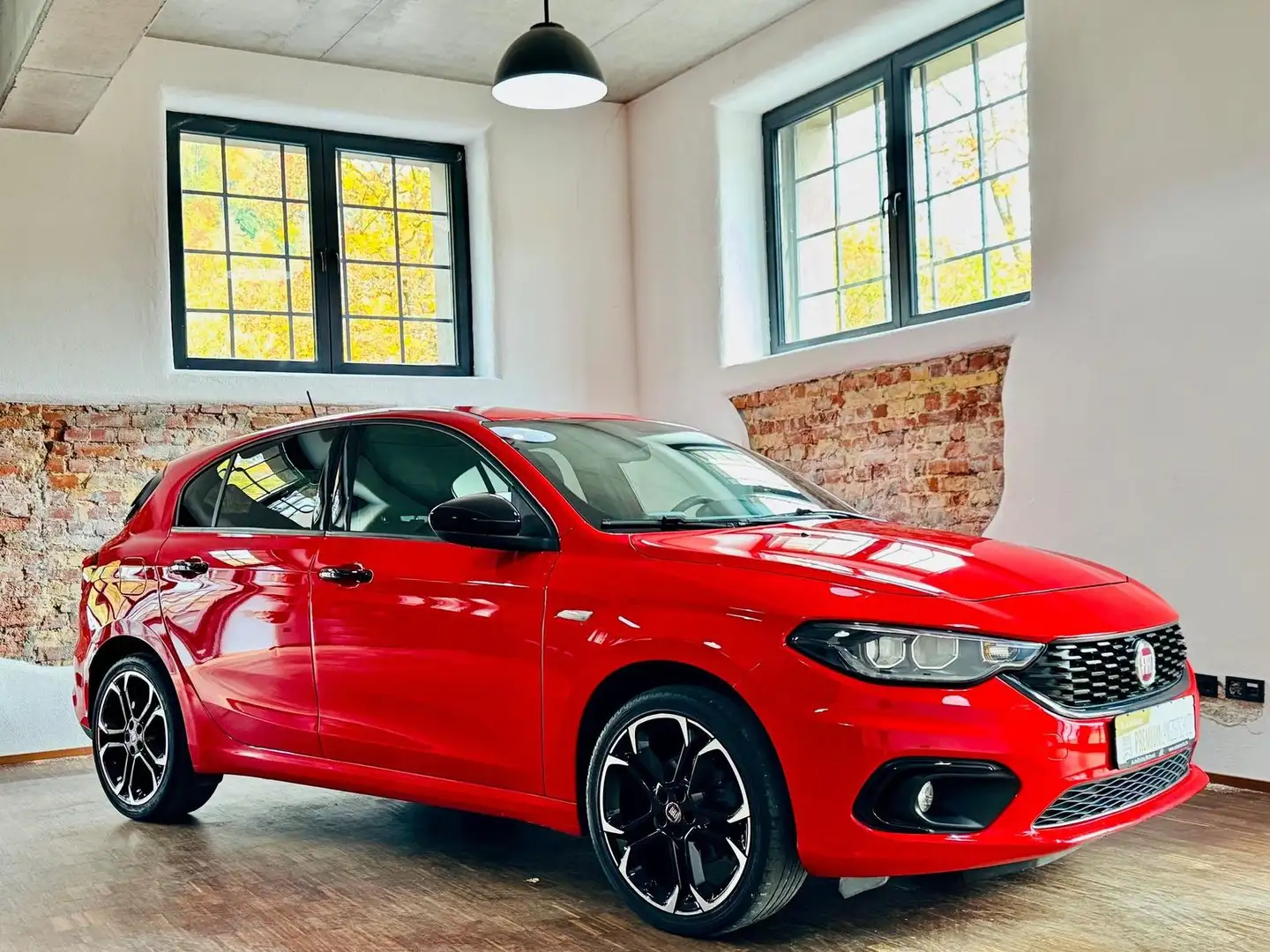 Fiat Tipo 1.4 T-Jet Sport Bi-Xenon Sitzh. CarPlay PDC Rot - 2