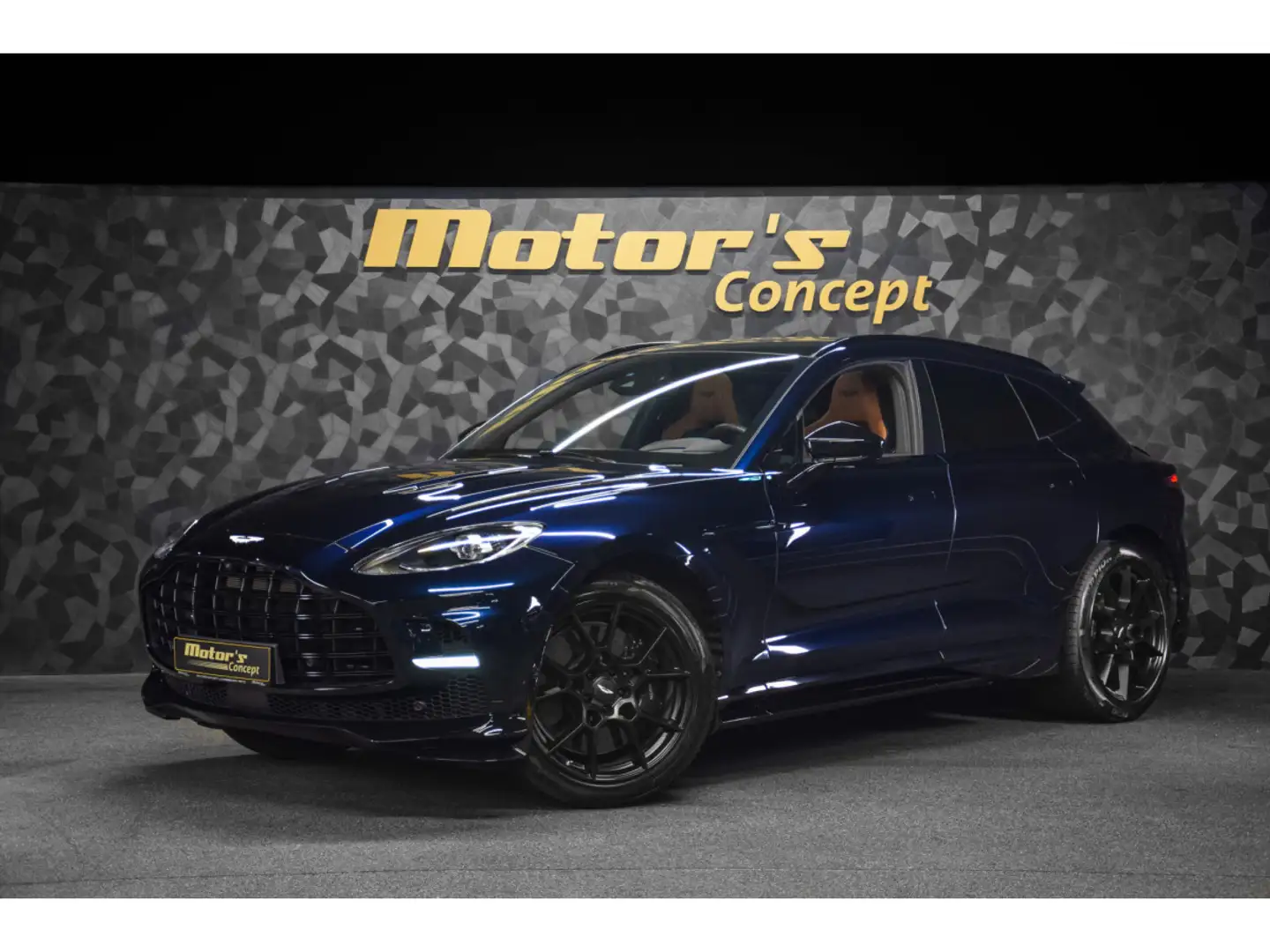 Aston Martin DBX 707 4.0 V8 Bi-Turbo - ULTRAMARINE BLACK Azul - 1