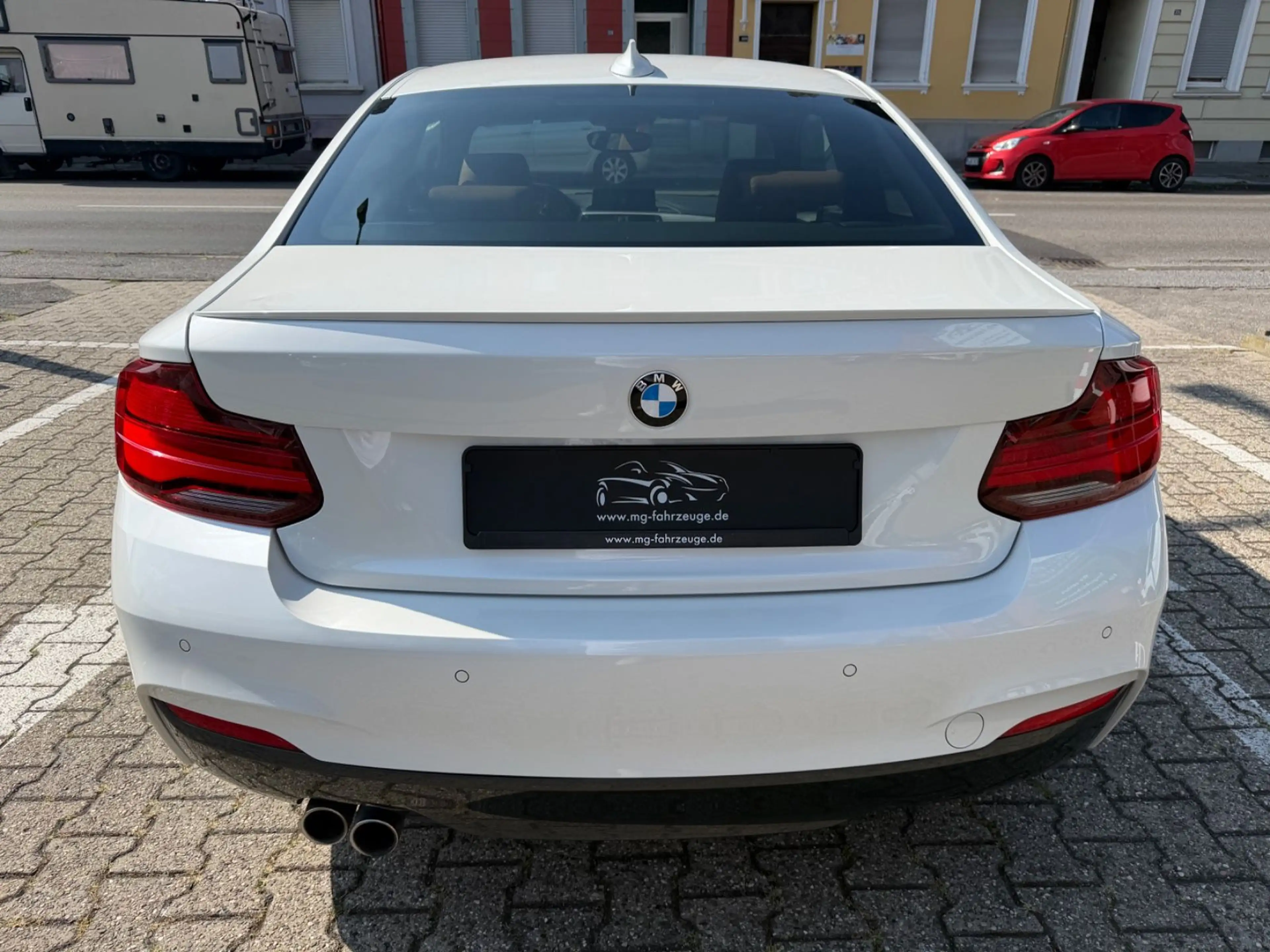 BMW 230 i Coupe M SPORT AUTOMATIK LED LEDER CAR PLAY — photo 4