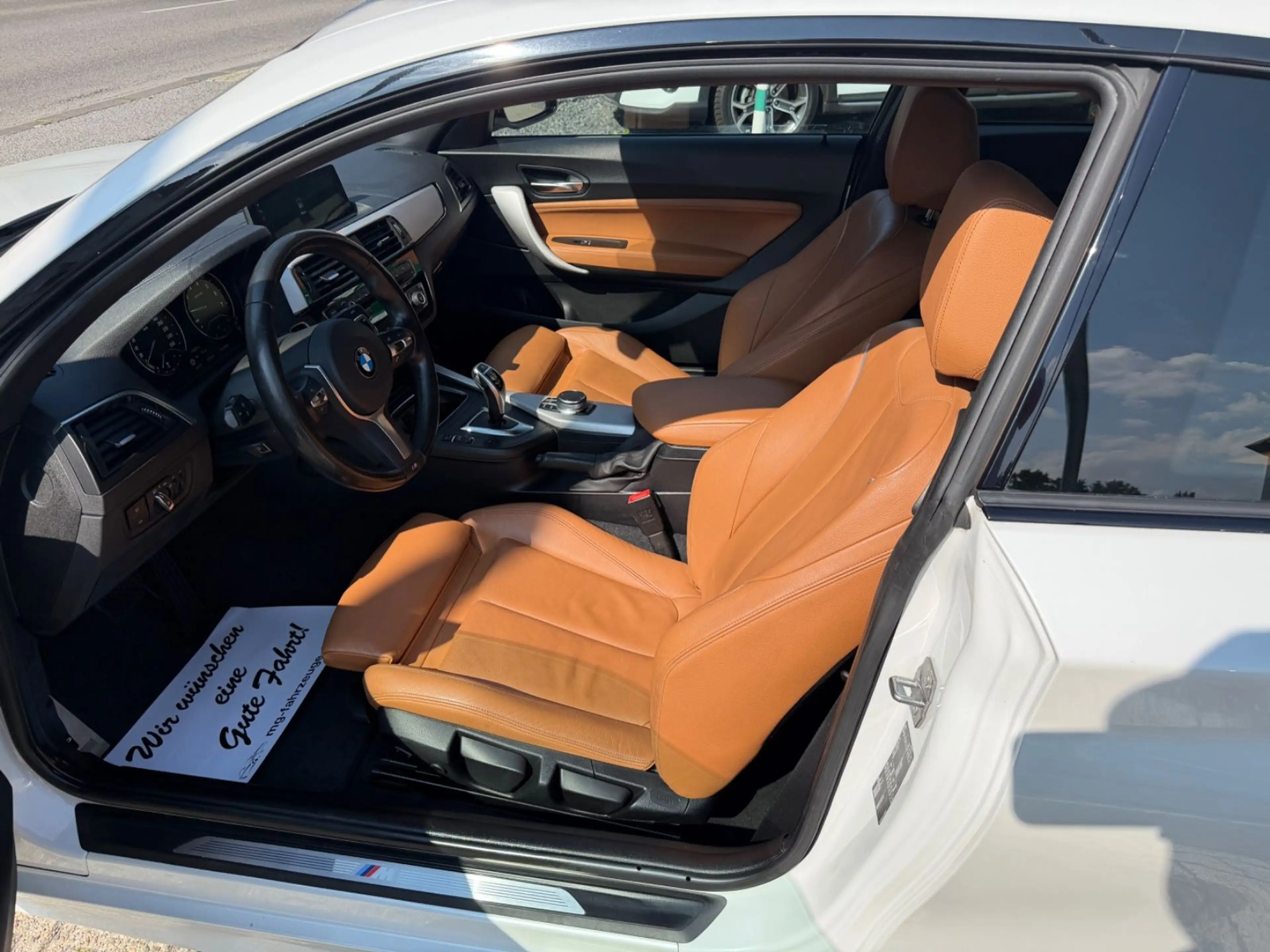 BMW 230 i Coupe M SPORT AUTOMATIK LED LEDER CAR PLAY — photo 11