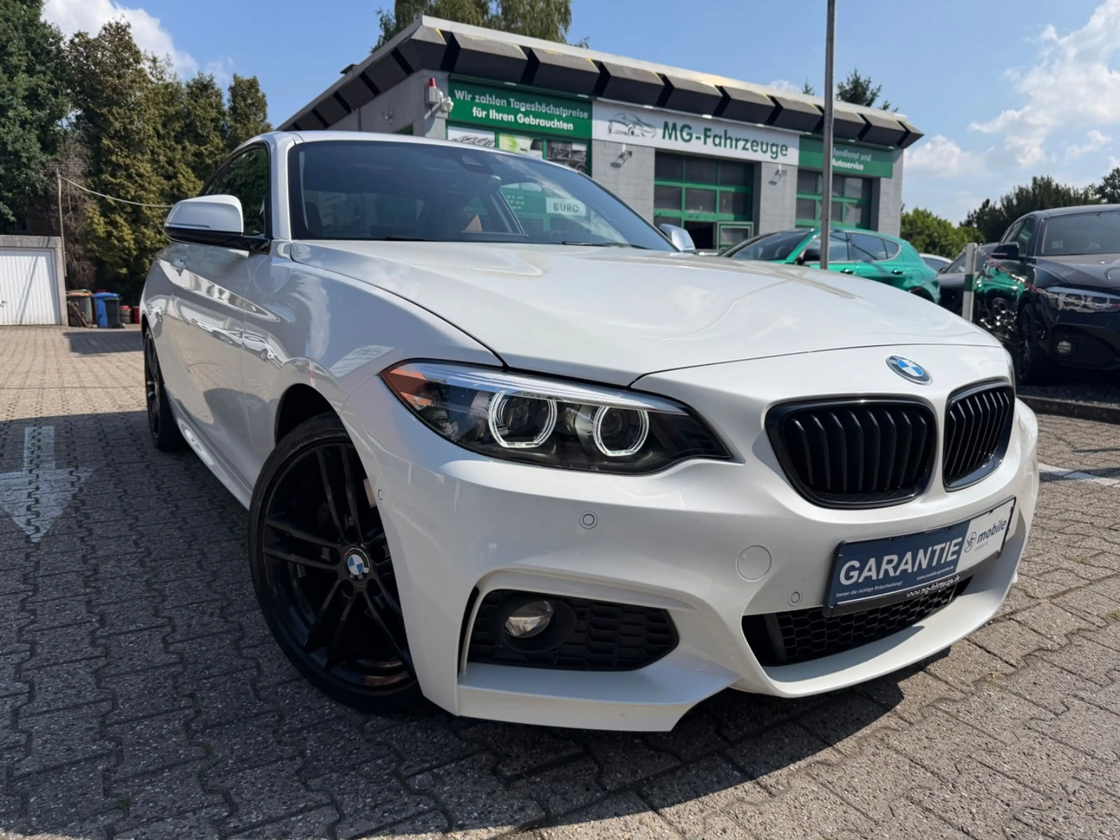 BMW 230 i Coupe M SPORT AUTOMATIK LED LEDER CAR PLAY