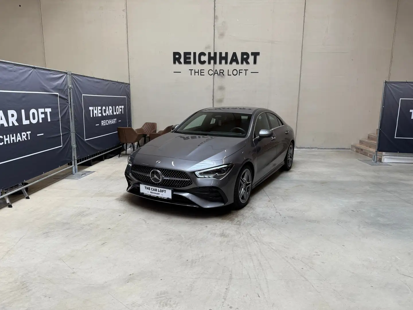 Mercedes-Benz CLA 200 7G-DCT Coupé AMG-LINE LEASINGAKTION Grijs - 1