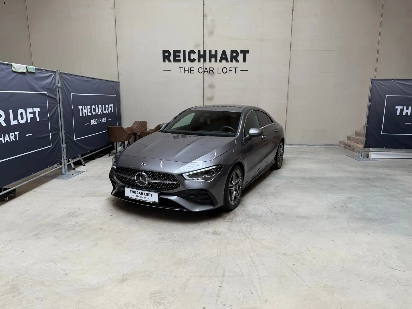 Mercedes-Benz CLA 200 7G-DCT Coupé AMG-LINE LEASINGAKTION Grau - 1