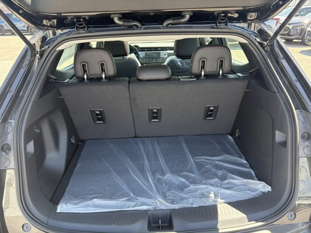 Chevrolet Bolt photo Chevrolet Bolt