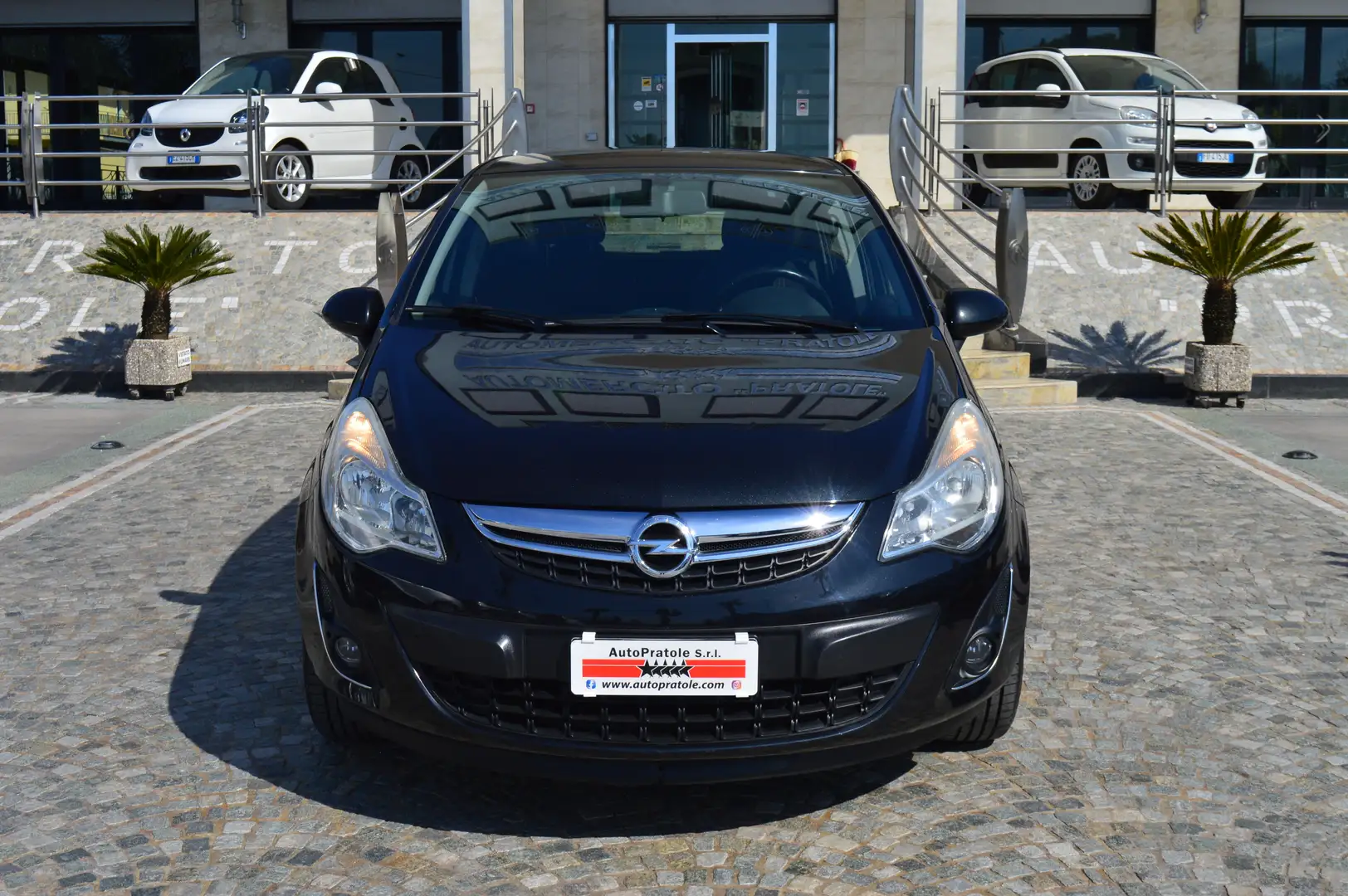 Opel Corsa 1.2 Ecotec GPL-tech Cosmo 5p - neopatentati Nero - 2