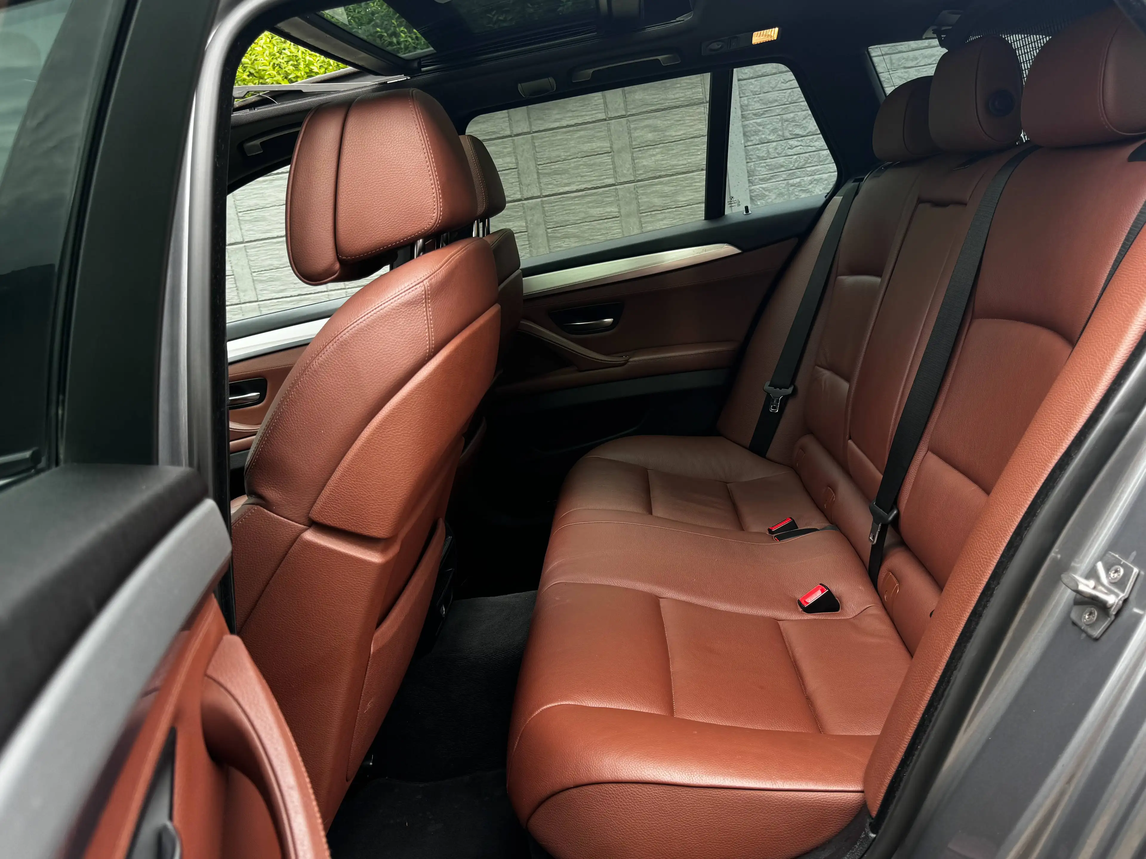 BMW 535 Touring 535dAS - FULL PACK M - PANO - NIGHTVISION - ADAPT CRUISE - CAMERA - FULL OPTIONS — photo 10