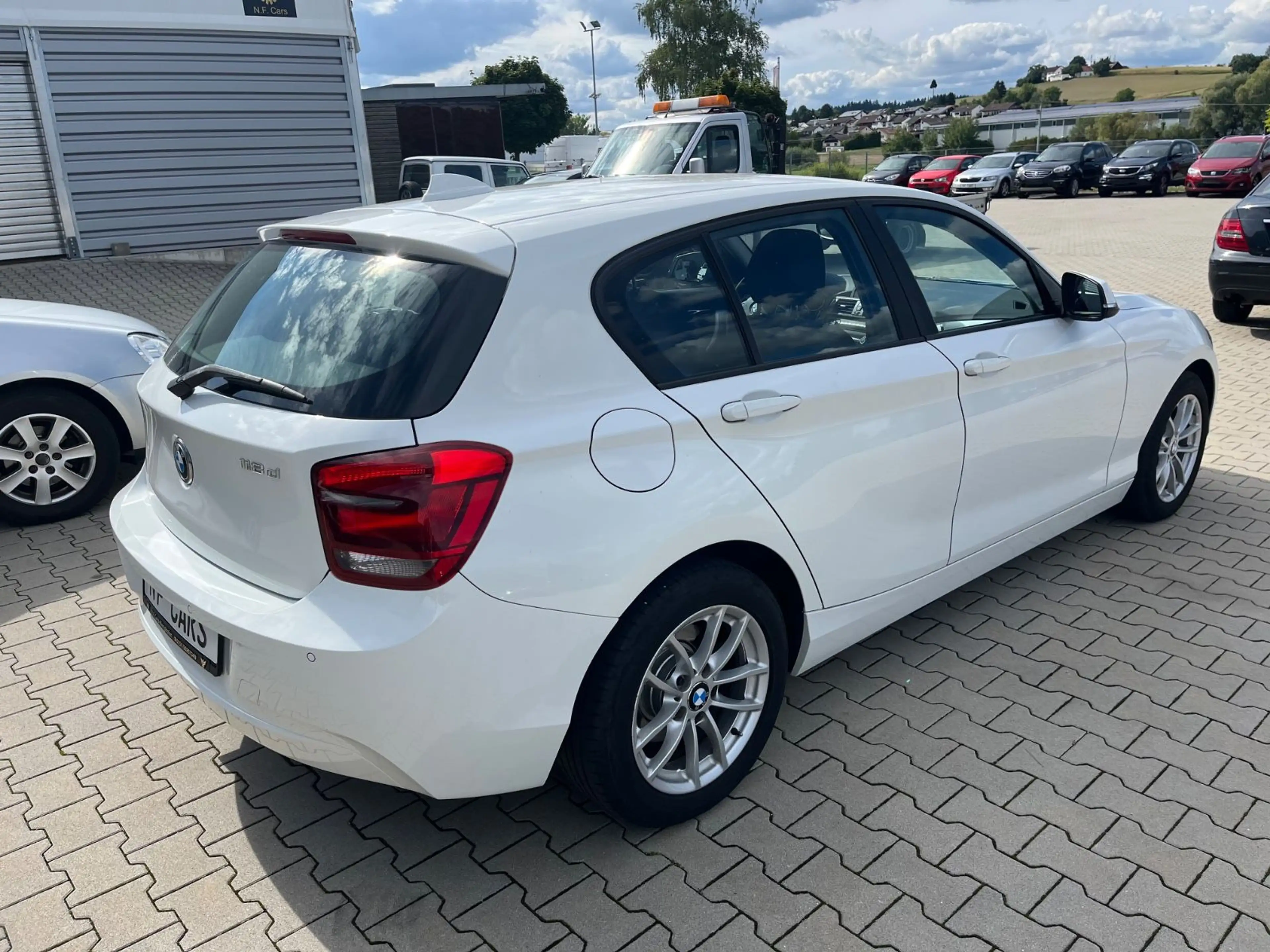 BMW 118 d Limo 5-trg. 8-fach Alu 2.Hand TOP Zustand — photo 6