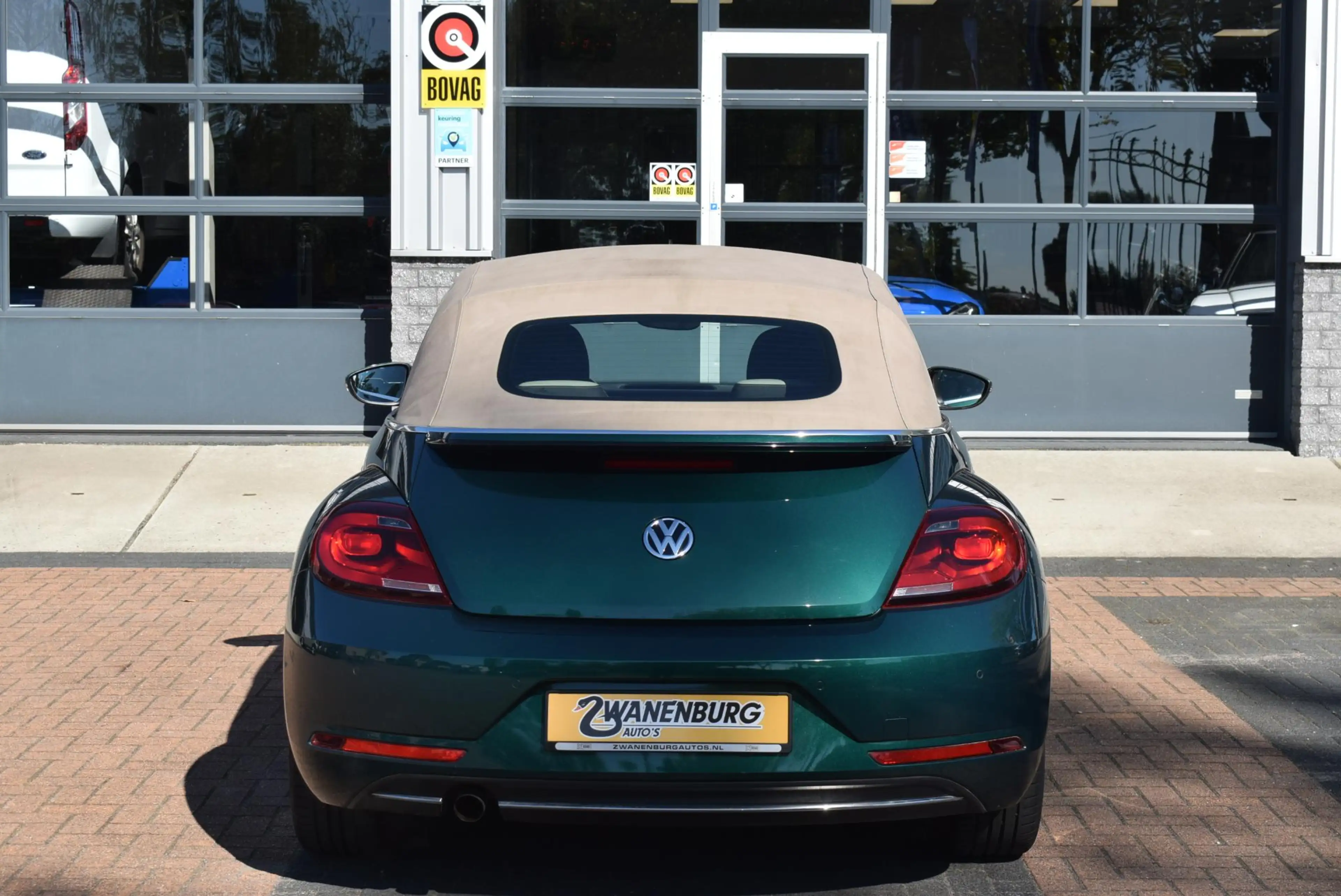 Volkswagen Beetle Cabriolet 1.2 TSI Exclusive Series Navi Airco Km 7 — photo 4