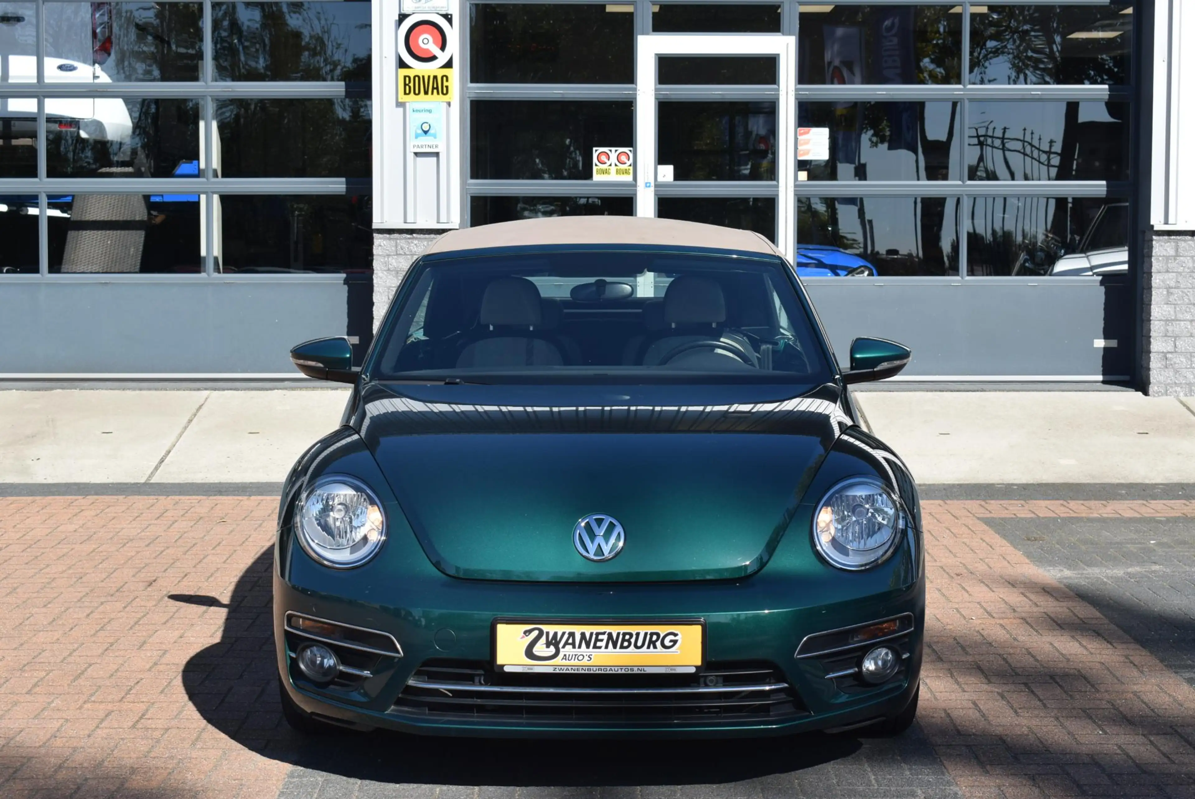 Volkswagen Beetle Cabriolet 1.2 TSI Exclusive Series Navi Airco Km 7 — photo 2