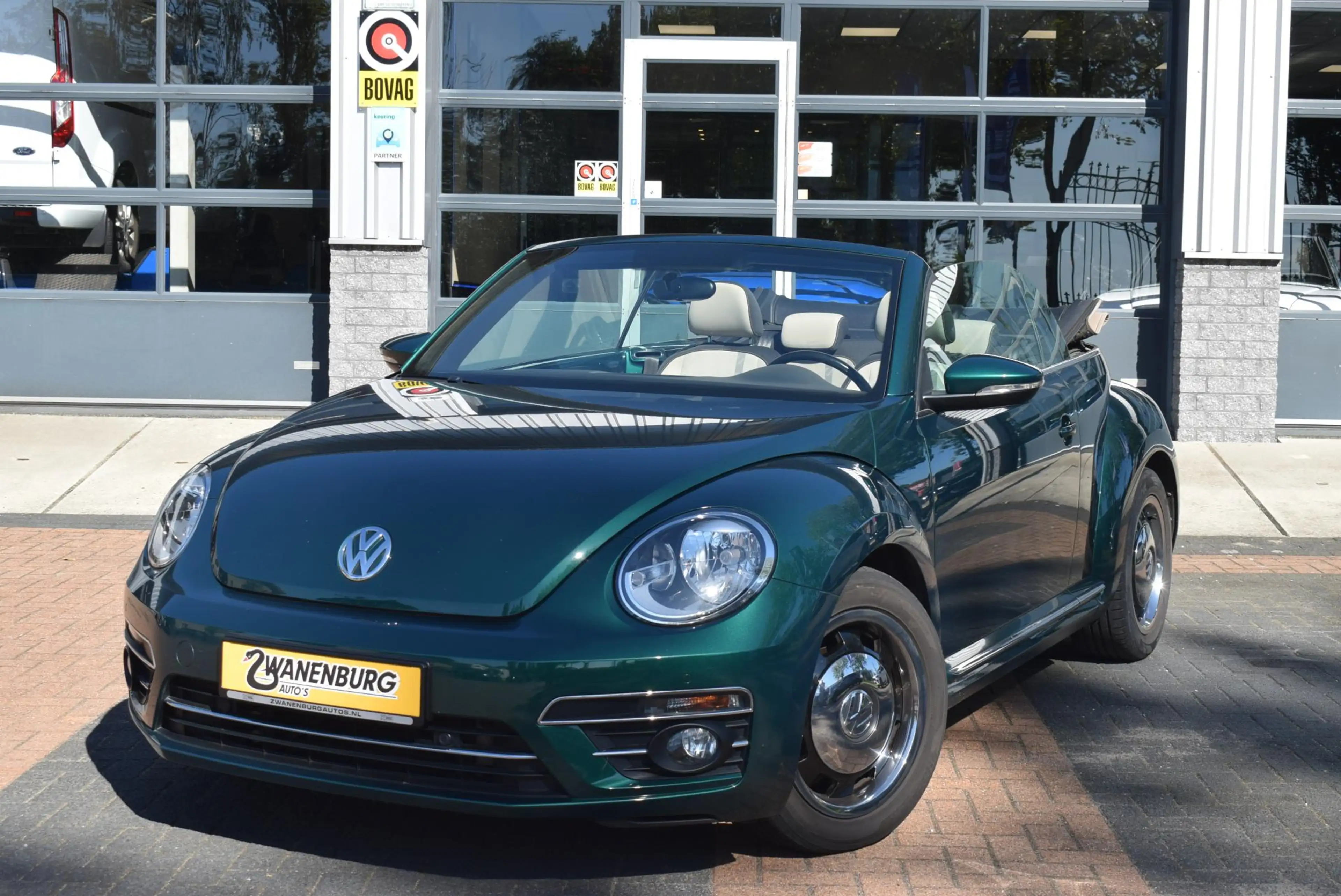 Volkswagen Beetle Cabriolet 1.2 TSI Exclusive Series Navi Airco Km 7 — photo 15