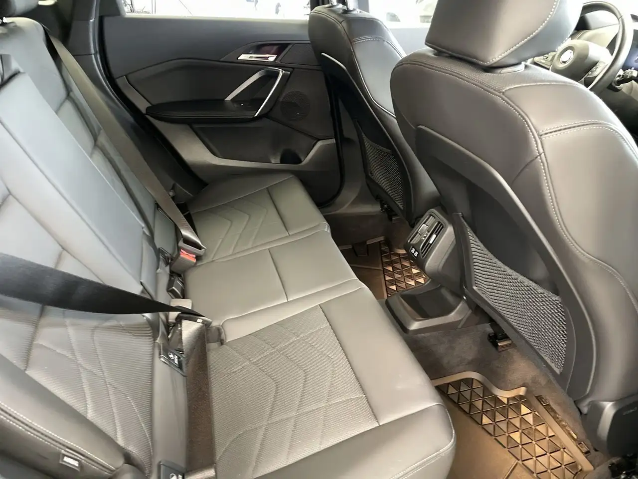 BMW X1 снимка BMW X1