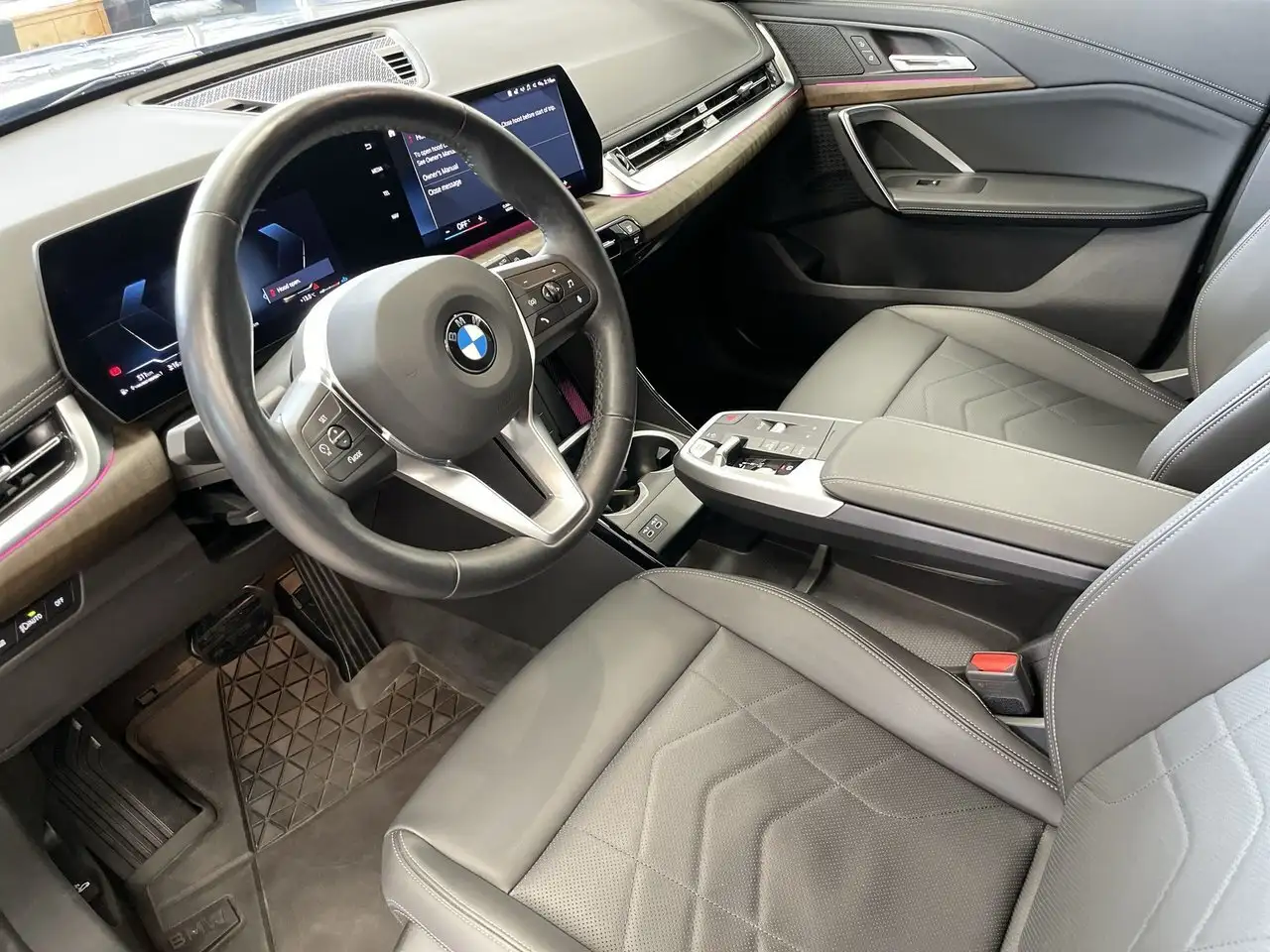 BMW X1 снимка BMW X1