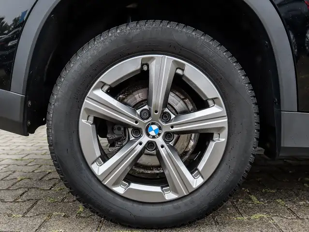 BMW X1 view 4
