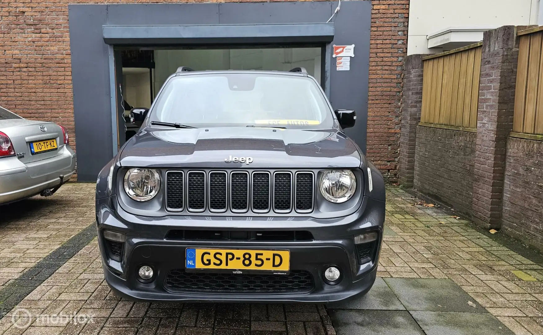 Jeep Renegade 1.5T e-Hybrid Limited 1 jaar garantie Grijs - 2