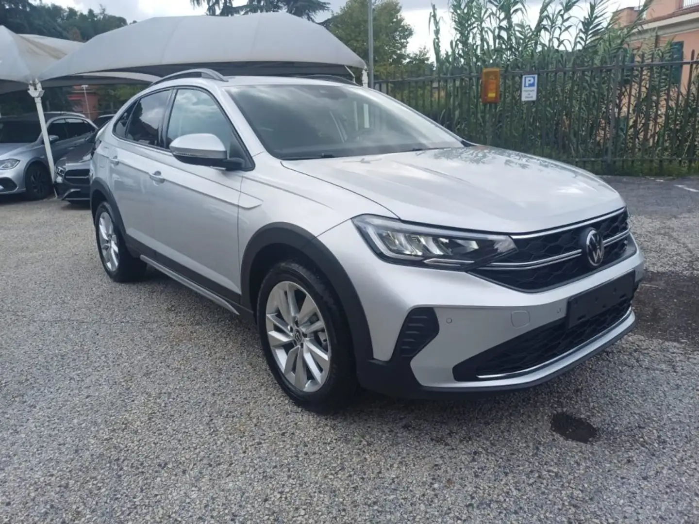 Volkswagen Taigo 1000 TSI EDITION PLUS 95 CV PACK TECH ITALIA Argintiu - 1