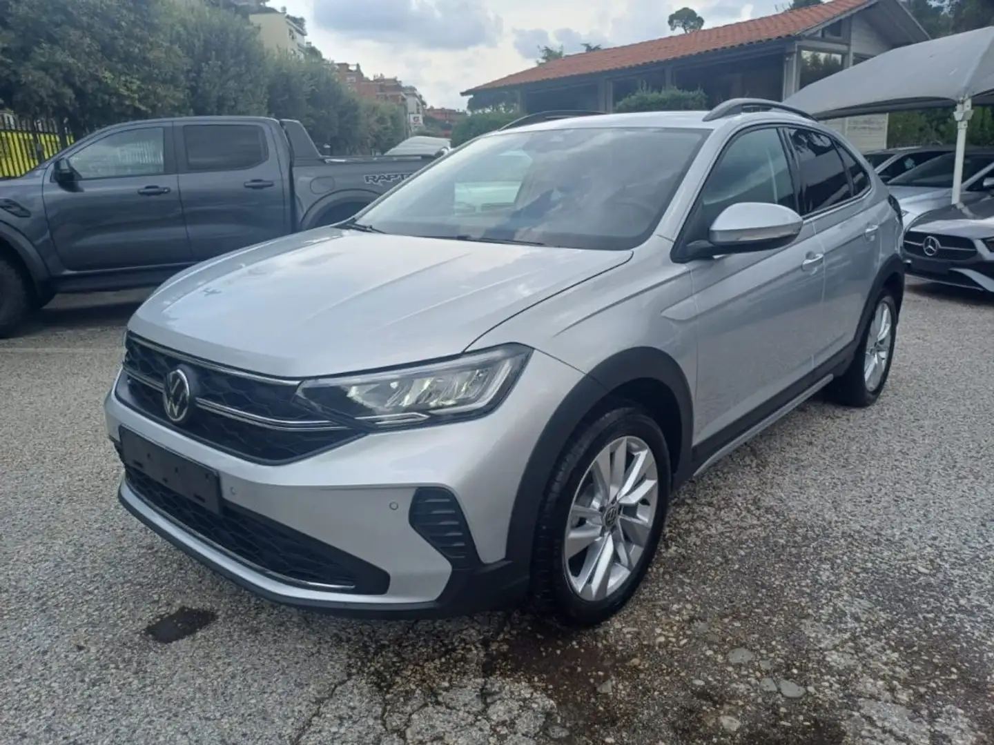 Volkswagen Taigo 1000 TSI EDITION PLUS 95 CV PACK TECH ITALIA Argintiu - 2