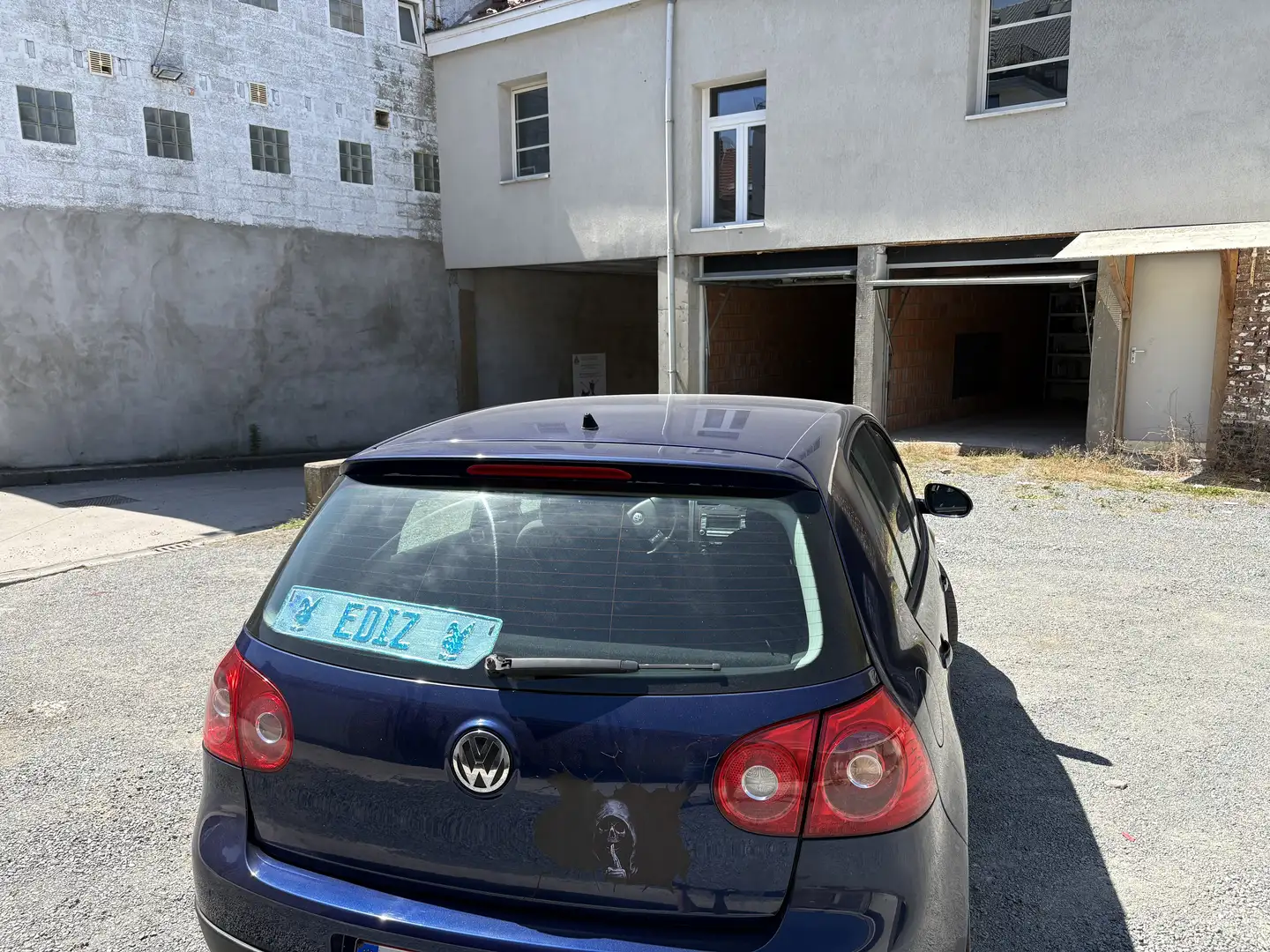 Volkswagen Golf 1.6 FSI Tour - 1