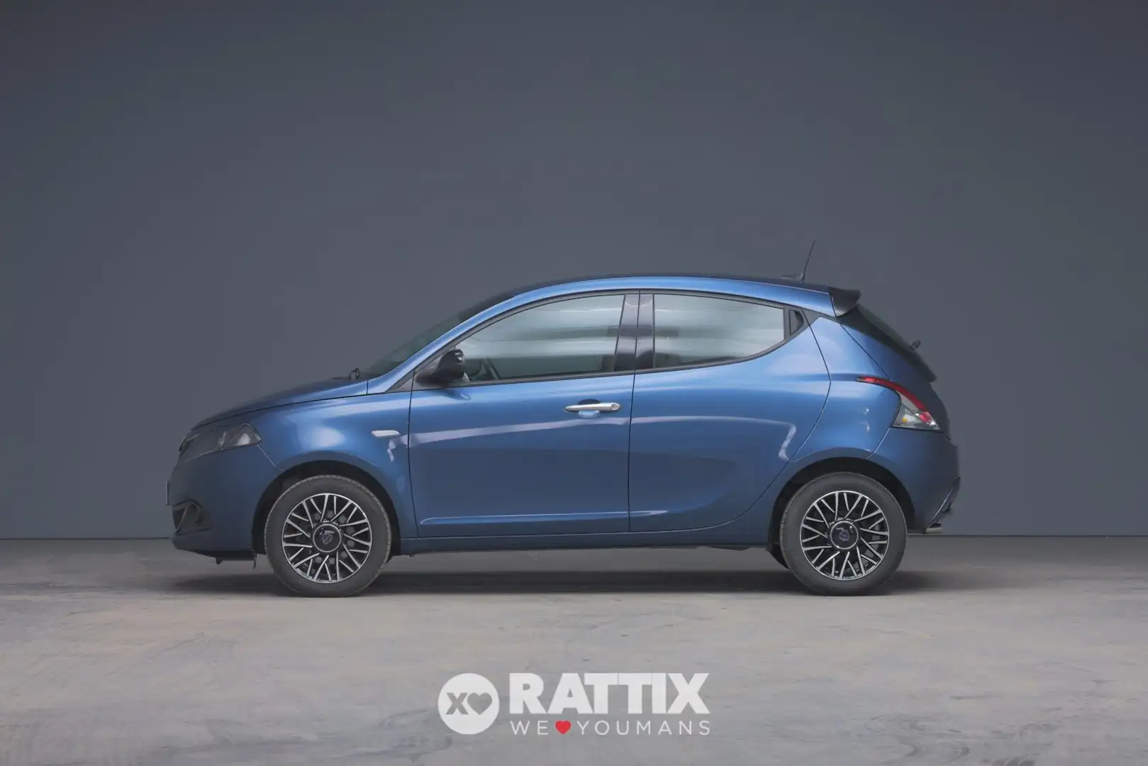 Lancia Ypsilon 1.0 Firefly Hybrid 70CV Platino Blu/Azzurro - 2