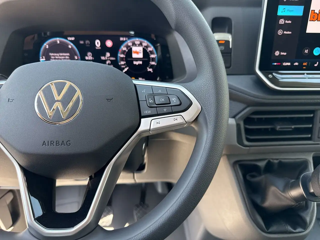 Volkswagen Crafter Doka Pritsche 35 MR LED AHK 5 Ja 7Sitze, миниатюра 9