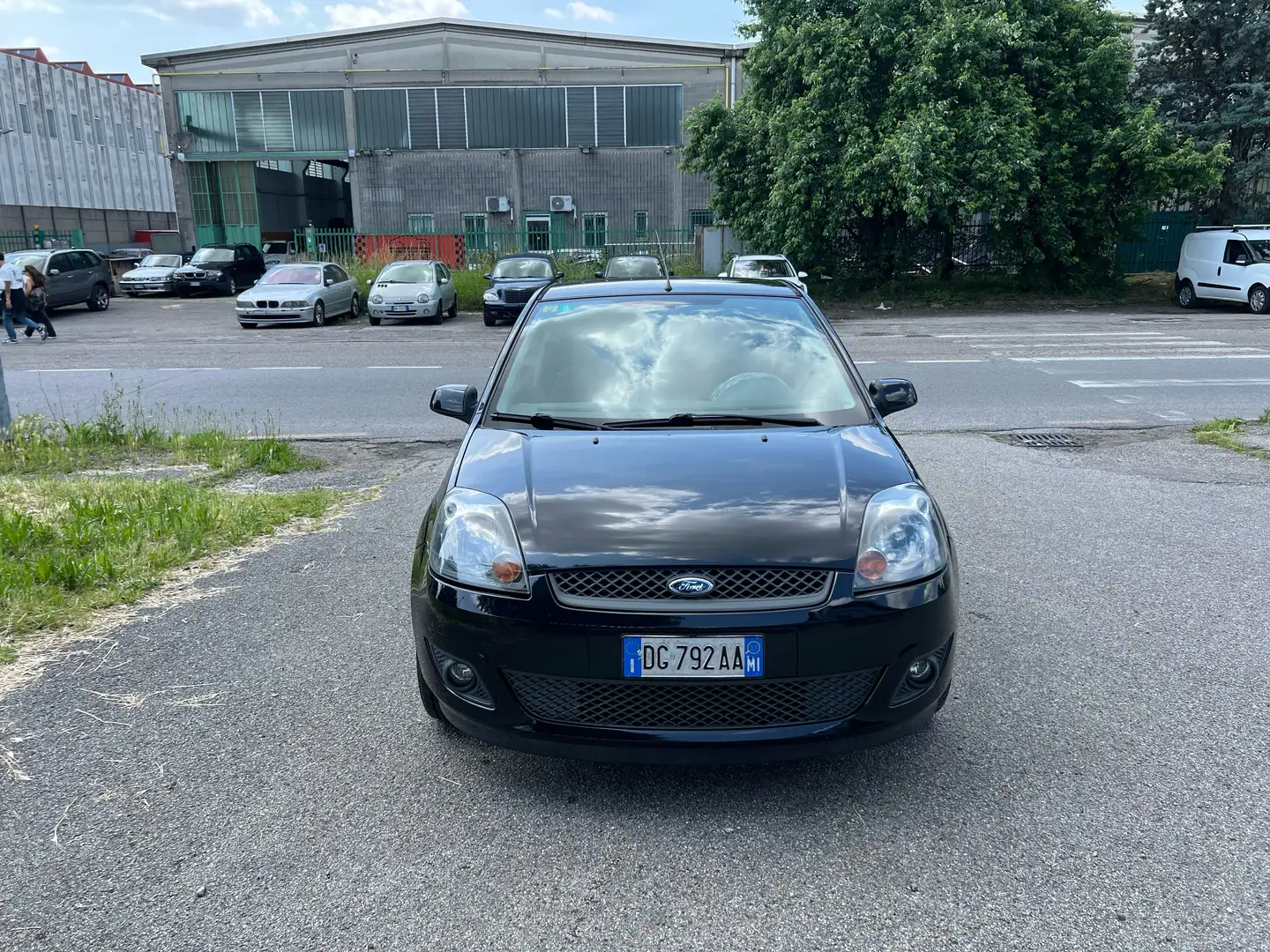 Ford Fiesta Fiesta V 2006 3p 1.2 Ghia Nero - 2
