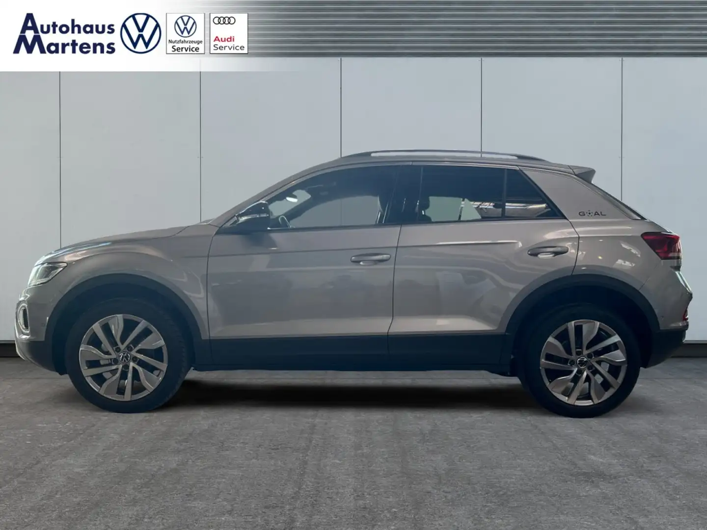 Volkswagen T-Roc GOAL 1.5l TSI OPF 150 PS 7-Gang-DSG Klima Navi Silber - 2