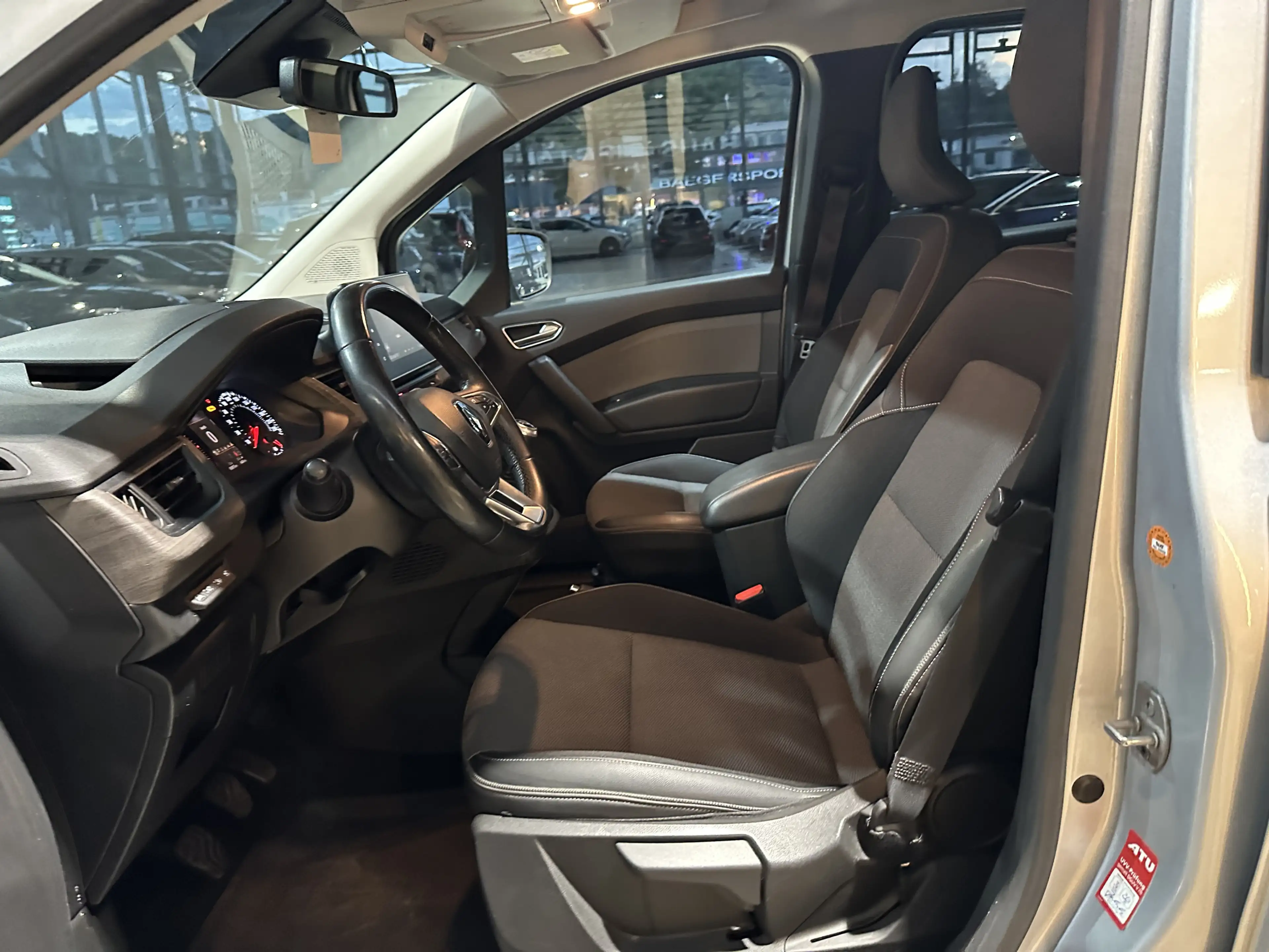 Renault Kangoo Edition One*Navi*R.Cam*AHK*SHZ*Teilleder — photo 9