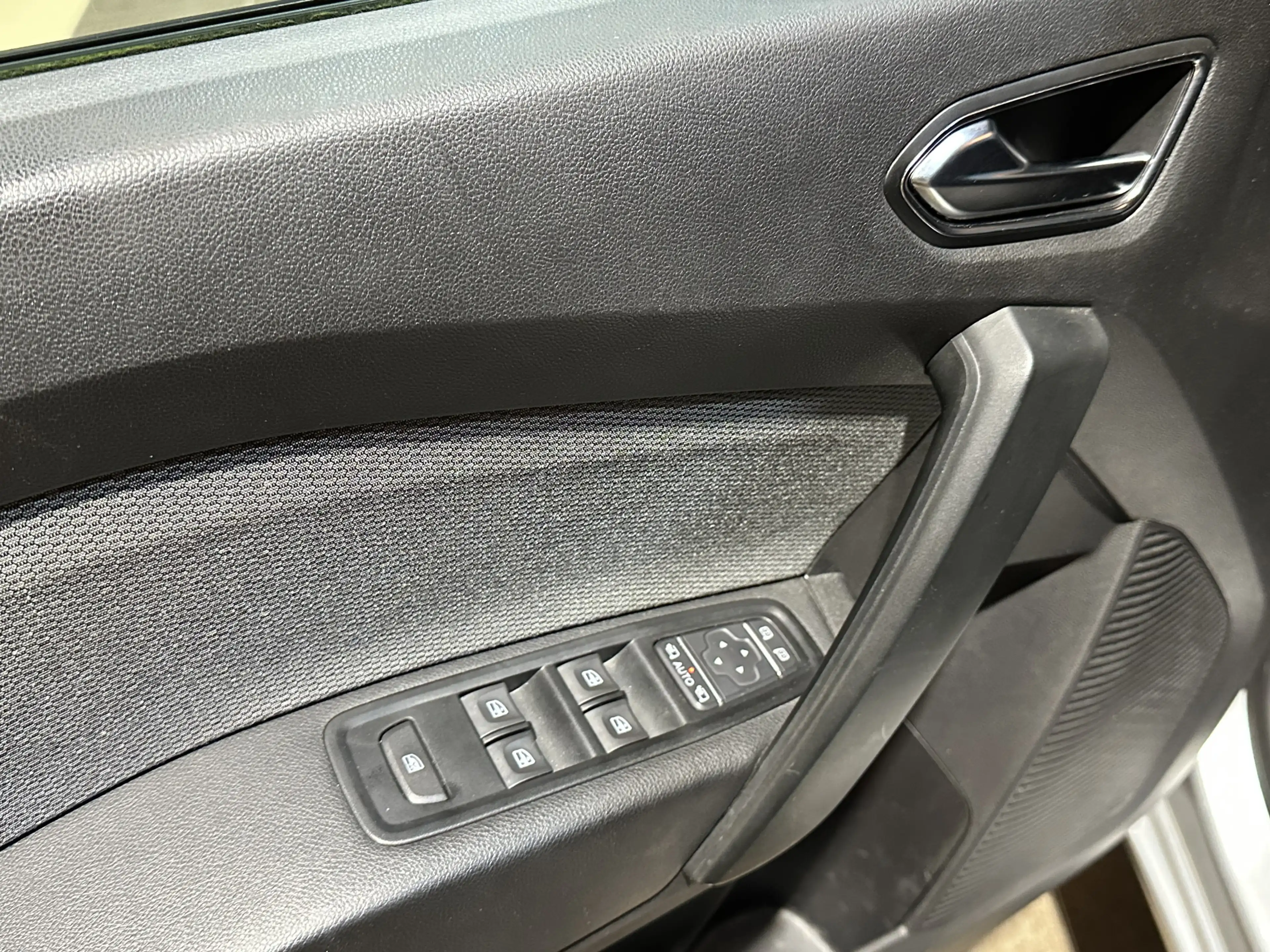 Renault Kangoo Edition One*Navi*R.Cam*AHK*SHZ*Teilleder — photo 11