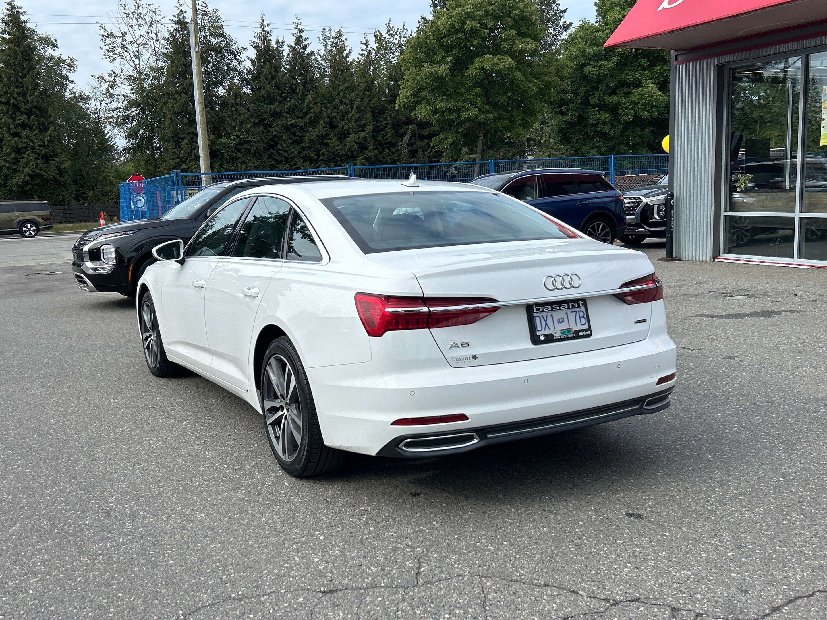 2022 Audi A6 PanoRoof, Nav, Lane Keep Assist, Carplay, Leather! alt 3