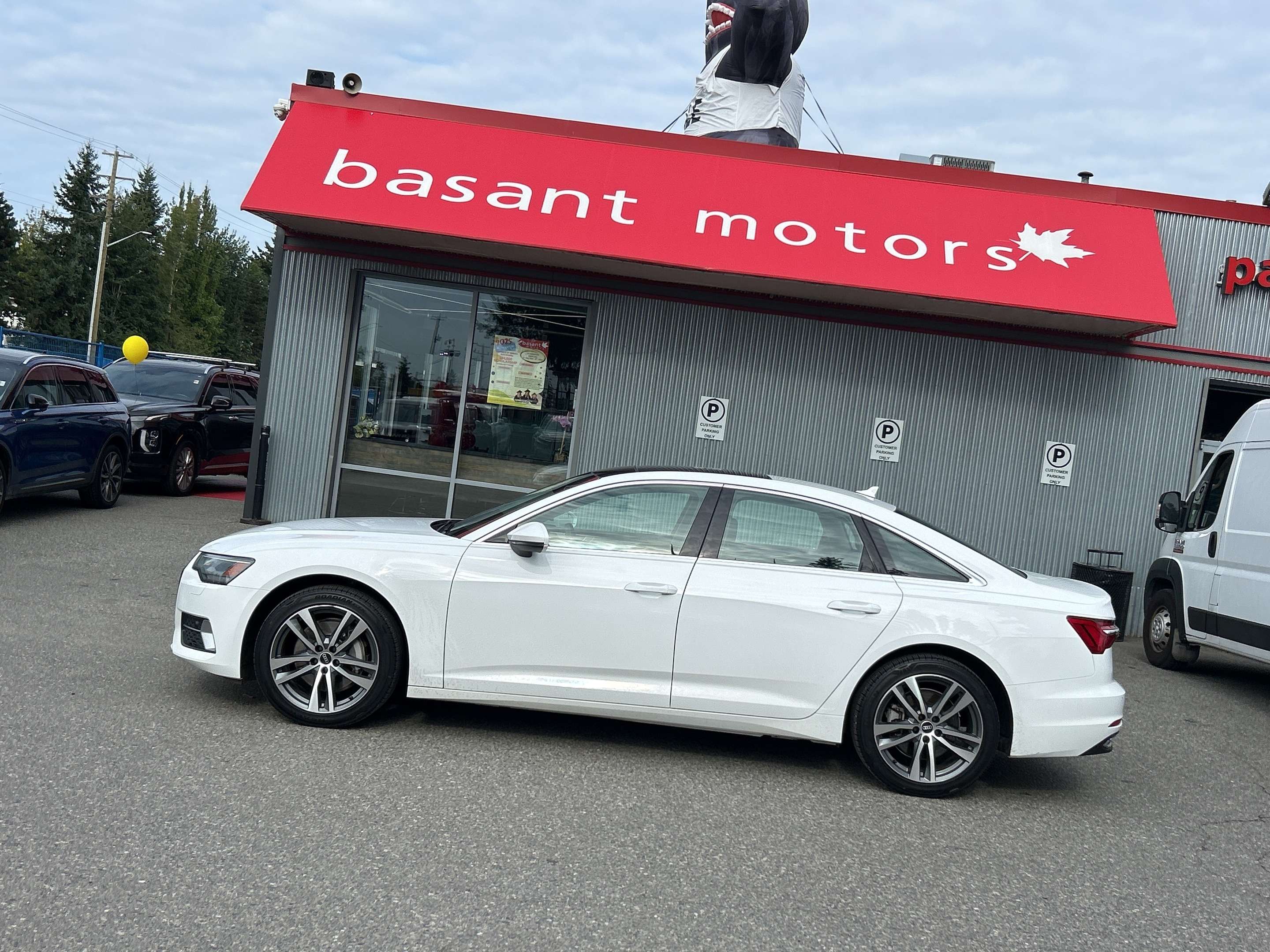2022 Audi A6 PanoRoof, Nav, Lane Keep Assist, Carplay, Leather! alt 2