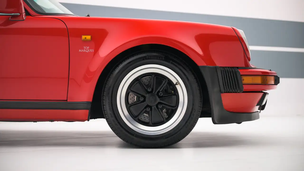 Porsche 911 3.3 Turbo, foto 4