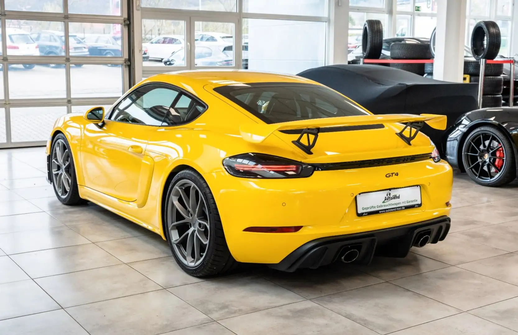 Porsche Cayman GT4 PDK Clubsport*Carbon*Vollschale*Sport-Chrono Gelb - 2